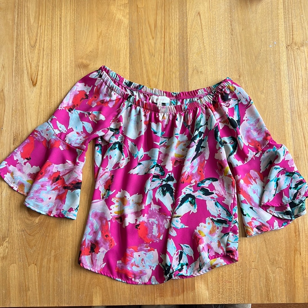 Eight-Sixty XS blouse